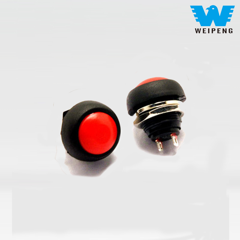 22-милиметров бутонен превключвател, използващ „малък интерфейс“ за използване на „голям модел“ в индустриалния контрол